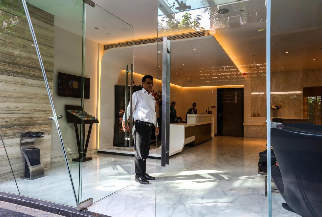 The Empresa Hotel Mumbai Exteriör bild