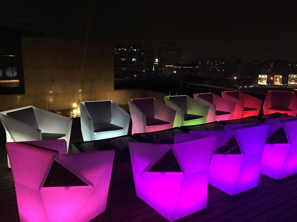 The Empresa Hotel Mumbai Exteriör bild