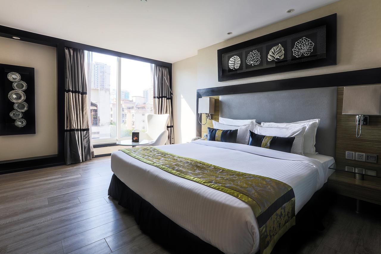 The Empresa Hotel Mumbai Exteriör bild
