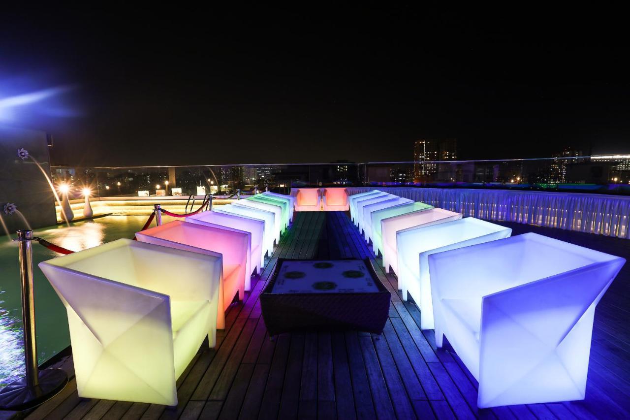 The Empresa Hotel Mumbai Exteriör bild